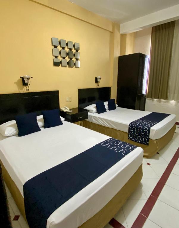 HOTEL IMPALA DE TAMPICO - Queen Room With Two Queen Beds