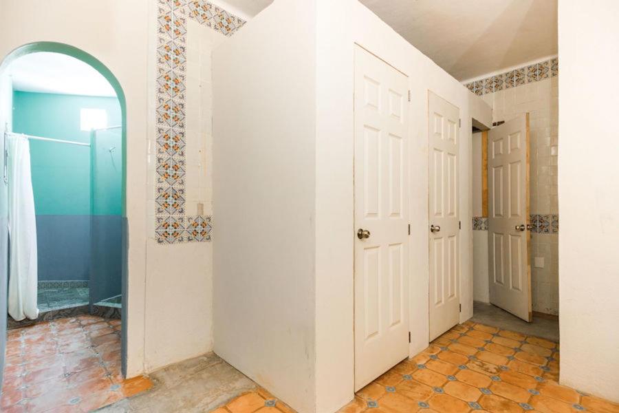 Nílu Puerto Escondido by Selina - Small Room Shared Bathroom