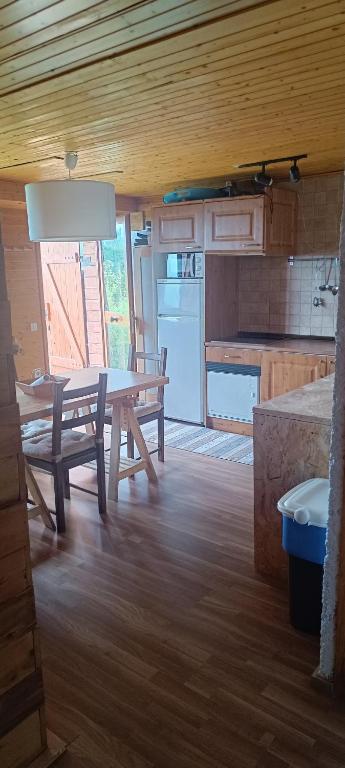 Kuchyň nebo kuchyňský kout v ubytování Ap1 Eyne 2600 Estación de Ski