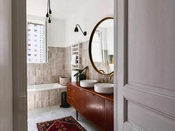 Champs-Elysées & George V - Resim 2