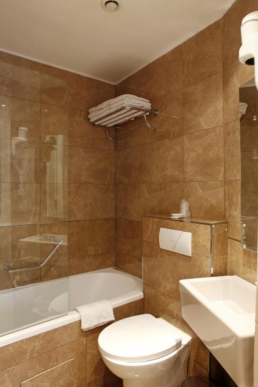 Sure Hotel by Best Western Paris Gare du Nord - Resim 45