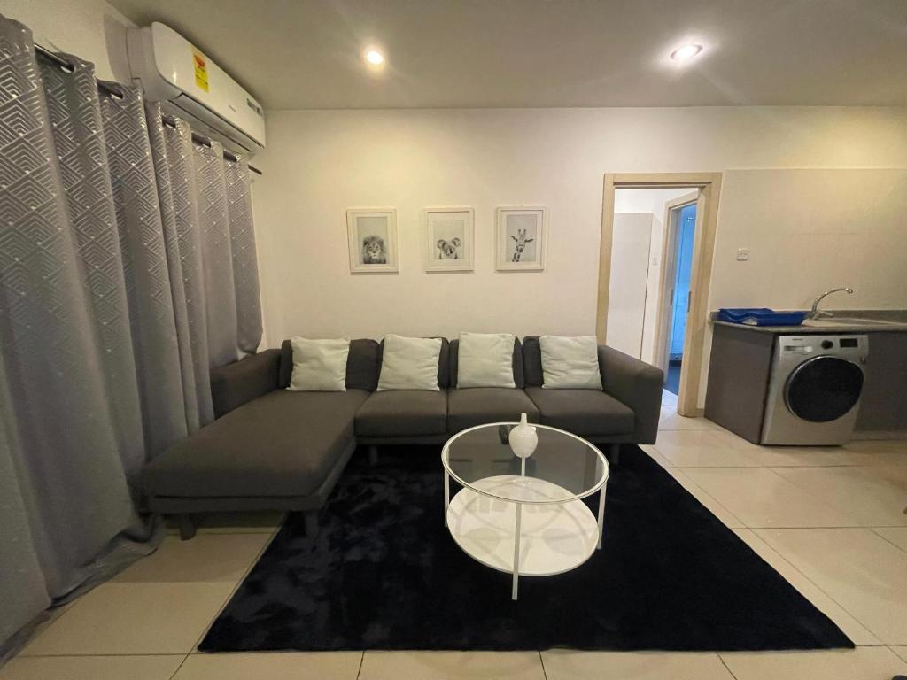 Χώρος καθιστικού στο Kings Luxury 2 bedroom at Gallery