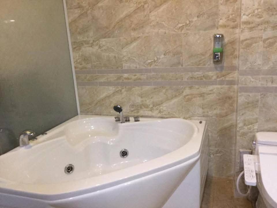 Gallery image of Little Saigon Hotel in Ấp Chợ