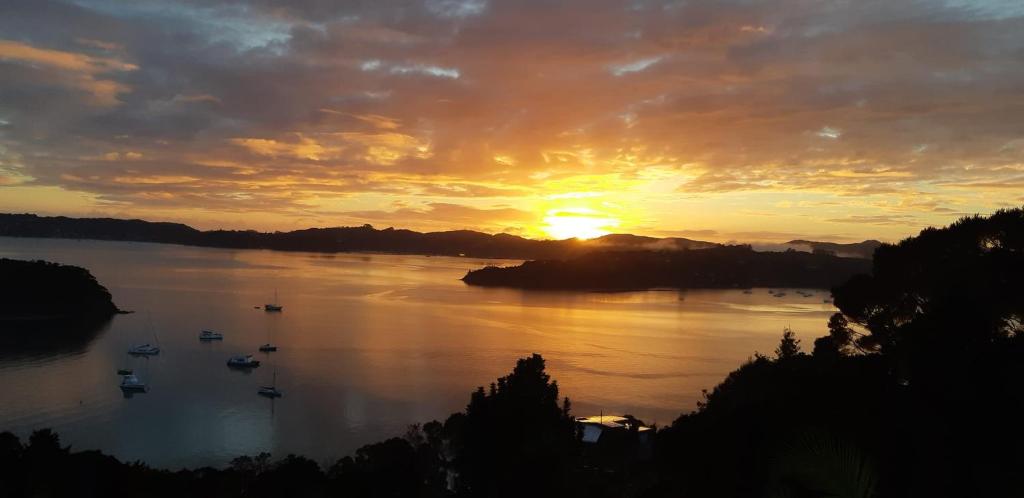 Seaviews on Sullivans - Resim 8