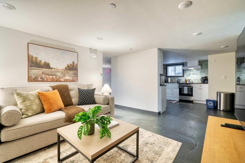 Stay Portland - Luxury Living on NW 23rd Ave, Walk Score 99, Portland ...