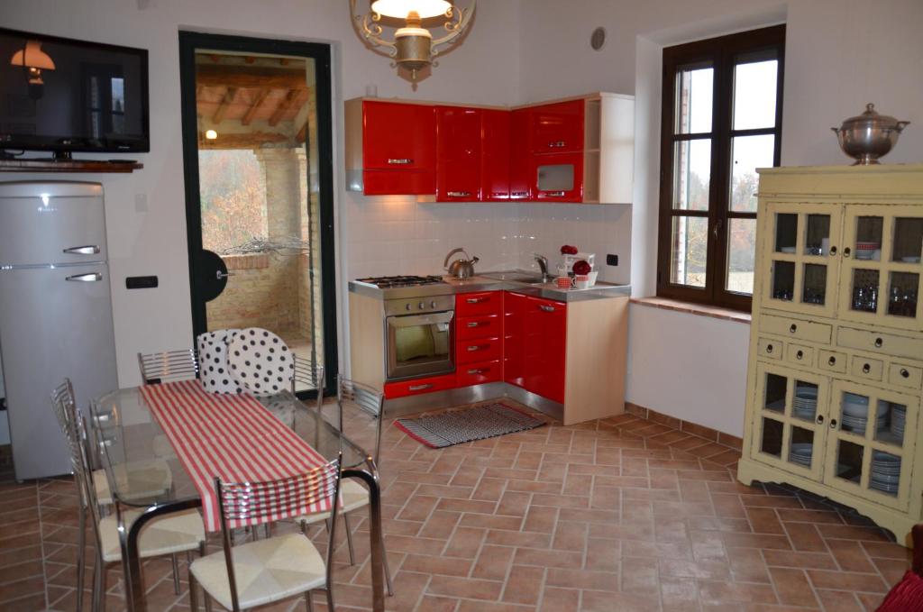 Kuchyň nebo kuchyňský kout v ubytování Agriturismo Sant'Alfredo