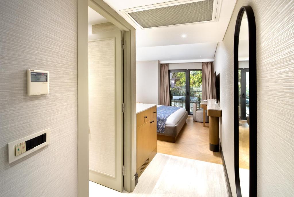 Bentley Hotel Old City-Special Class - 2