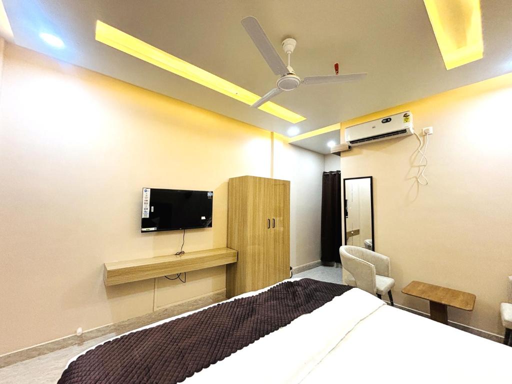 TV a/nebo společenská místnost v ubytování Arka Hotel and Restaurant