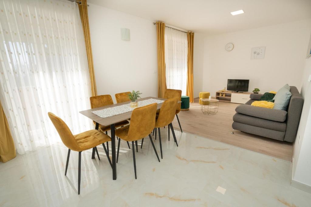 Rosabella Apartments