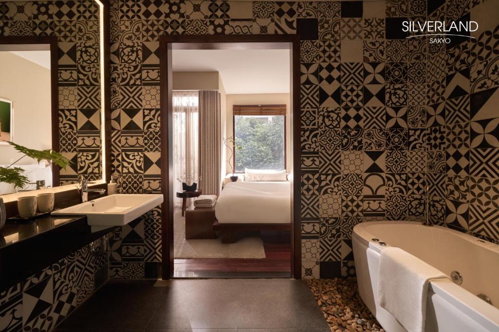 Sakyo Suite