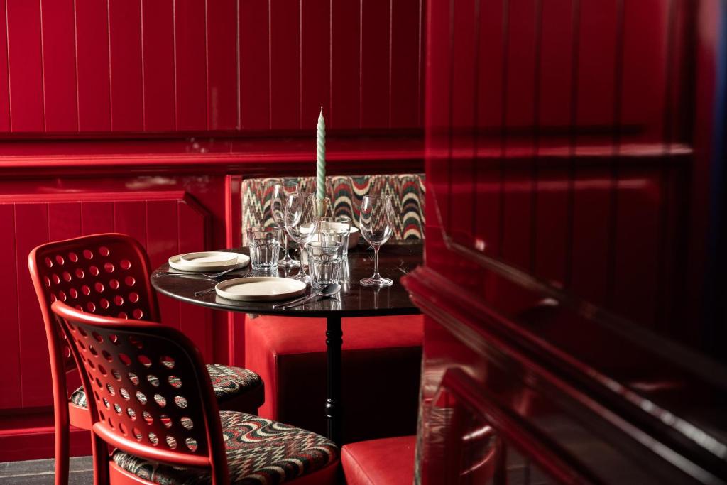 1.75 Paris Le CharmeHotel in 13th arr., Paris photo