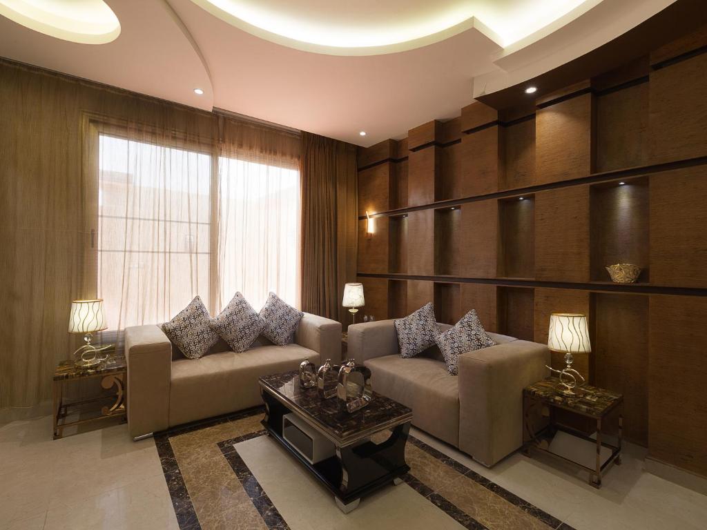Posezení v ubytování Mrfaaliah for Furnished Apartments مرفا عاليه للشقق المخدومة