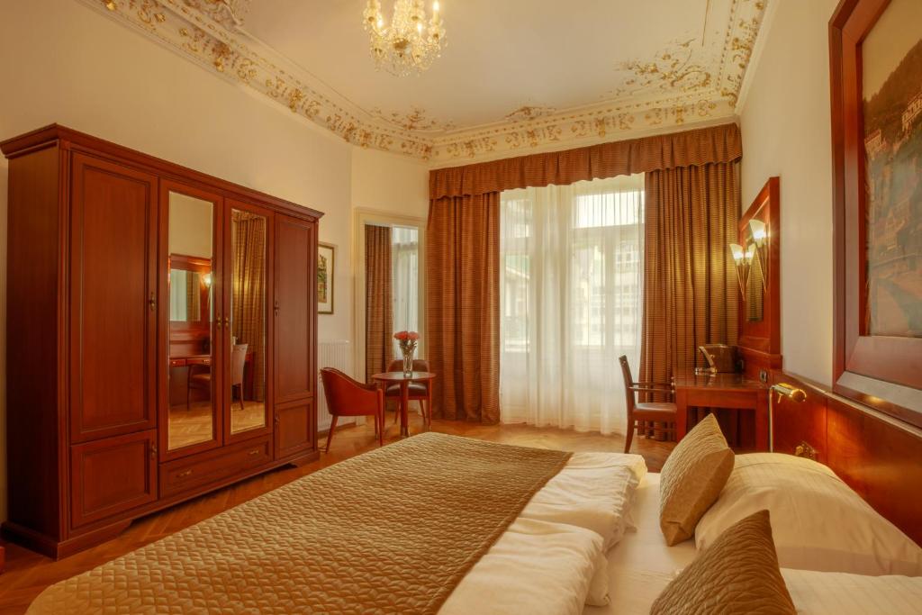 Hotel Golden Lamb - Resim 18