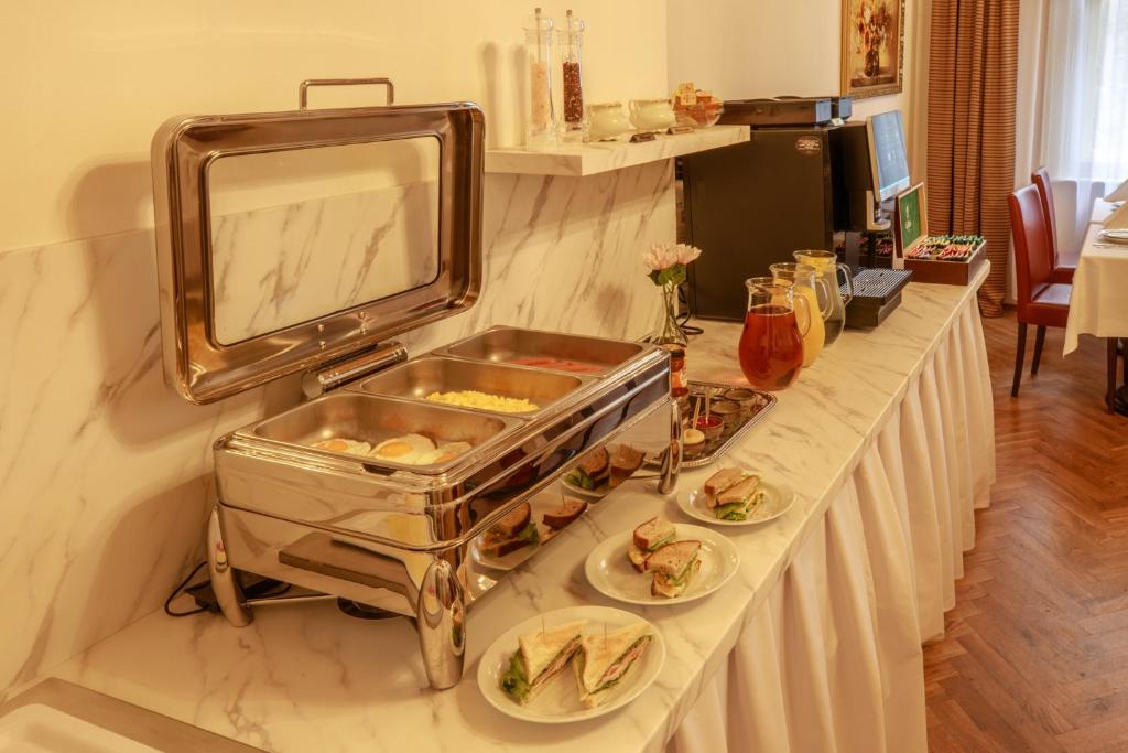 Hotel Golden Lamb - Resim 22