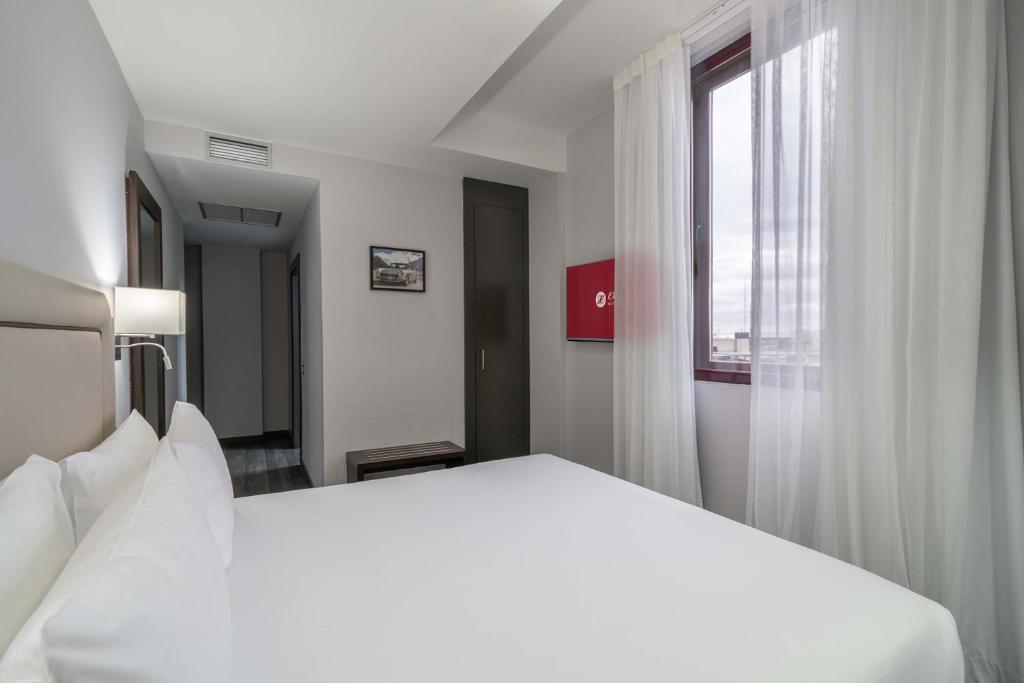 Exe Convention Plaza Madrid - Resim 23