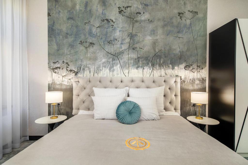 SZEWSKA 22 BOUTIQUE - Resim 2