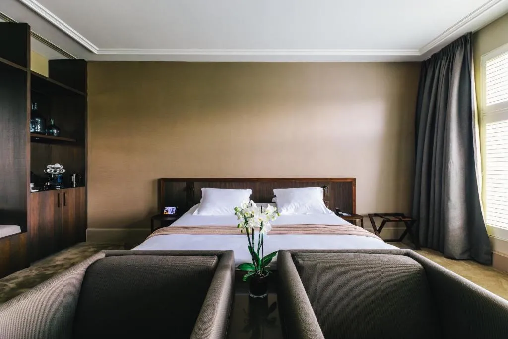Junior Suite Canal View