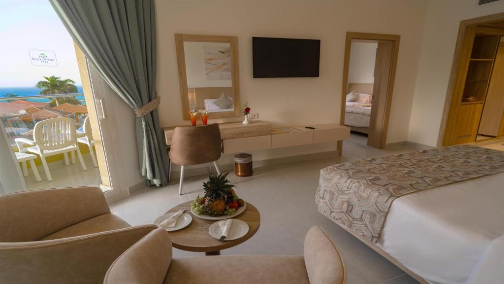 Palm Beach Resort Families and Couples only - 4