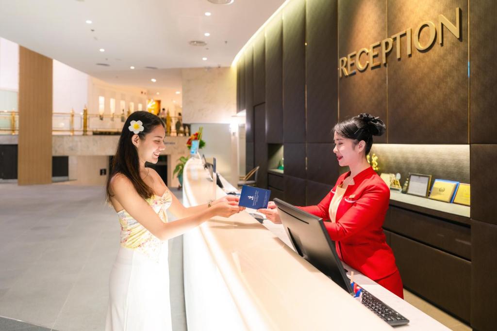 Royal Cliff Beach Hotel Pattaya - Resim 10