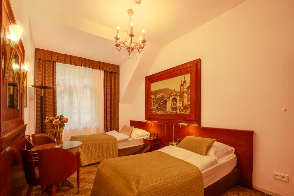 Hotel Golden Lamb - Resim 30