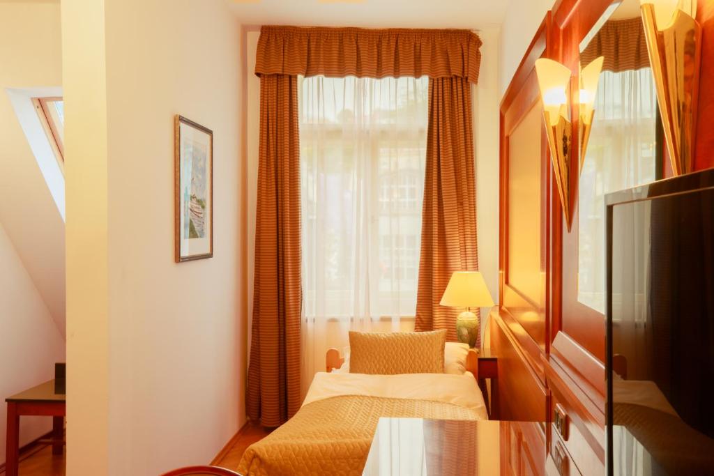 Hotel Golden Lamb - Resim 33