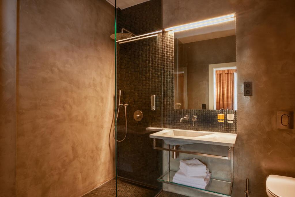 Hotel Golden Lamb - Resim 3