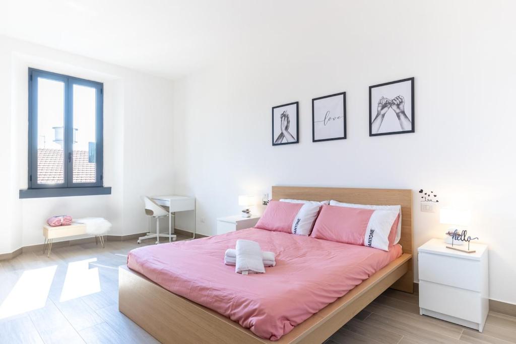 Postel nebo postele na pokoji v ubytování Cesano Boscone-Design apartment with Wi-Fi