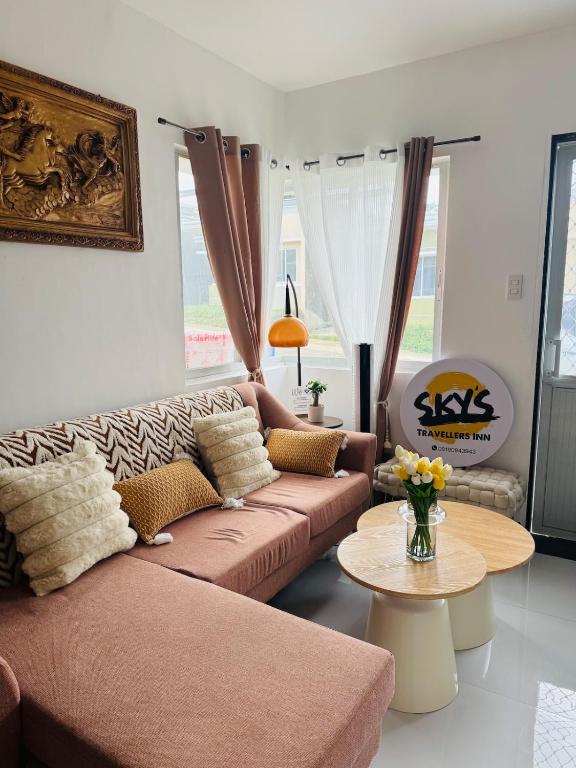 Posezení v ubytování Sky's Travelers Inn Near Dahilayan & Del Monte