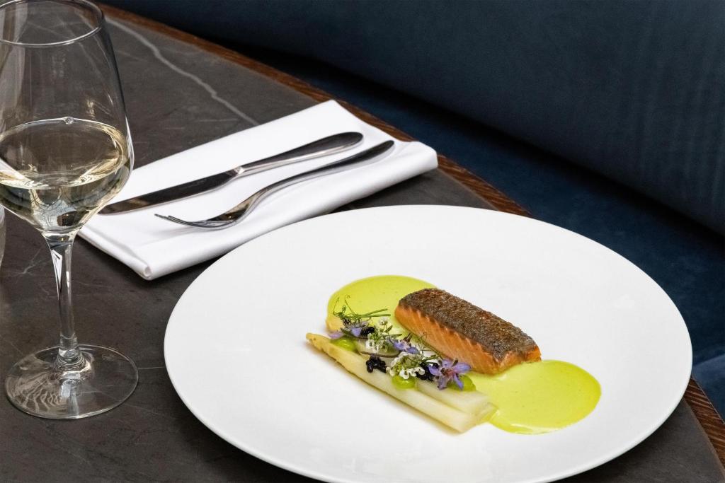 Radisson Collection Grand Place Brussels - Resim 8