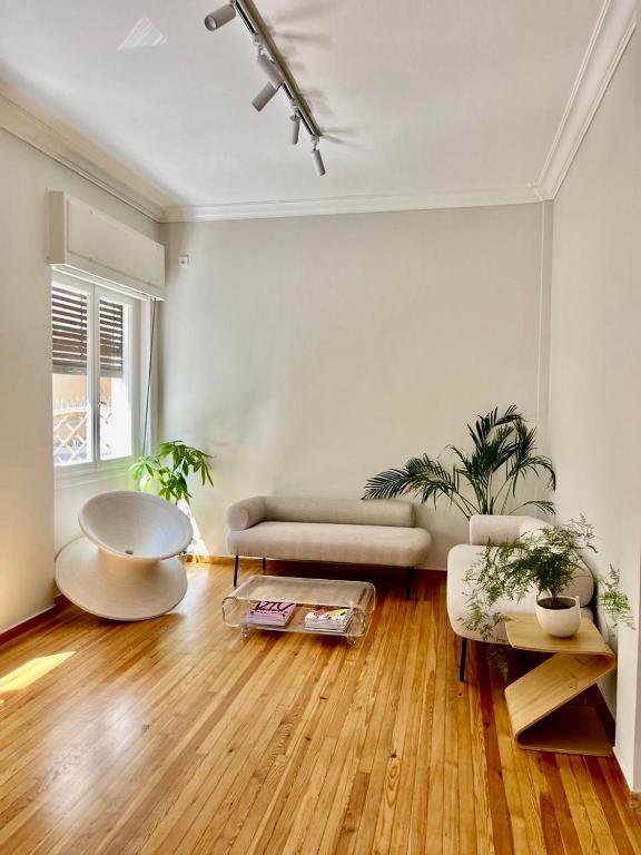 Athens Classic Luxury 2-Bedroom Apartment