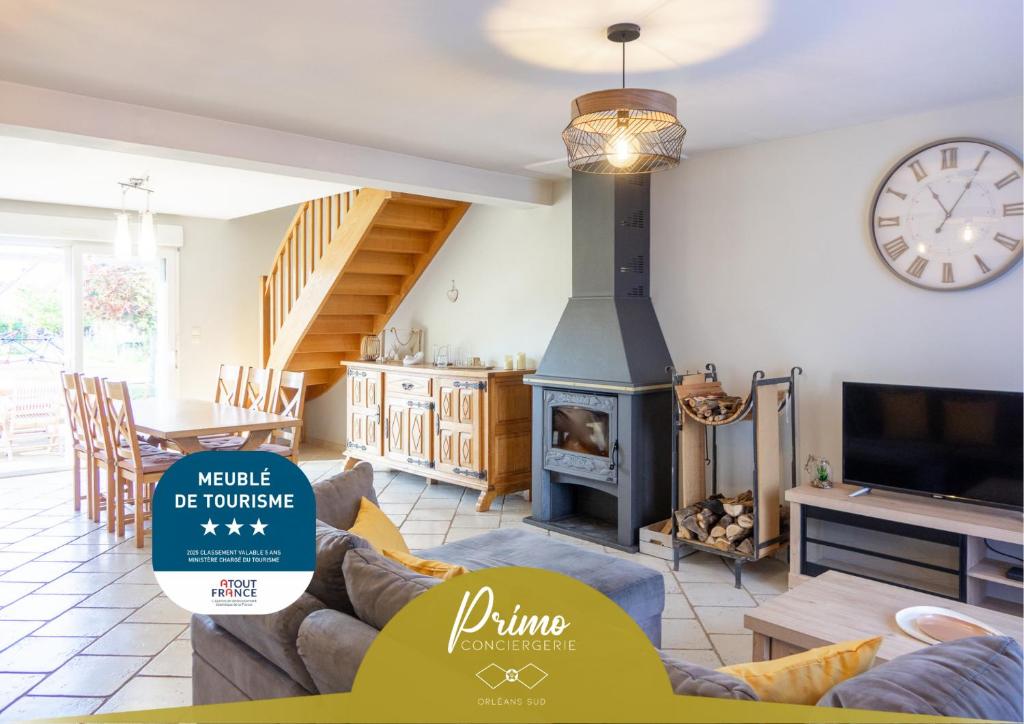 Posezení v ubytování La Sandillonnaise - Maison Classée 3 étoiles - 5 chambres à seulement 15 minutes d'Orléans et 20 mn de la Ferté St Aubin et de Châteauneuf sur Loire