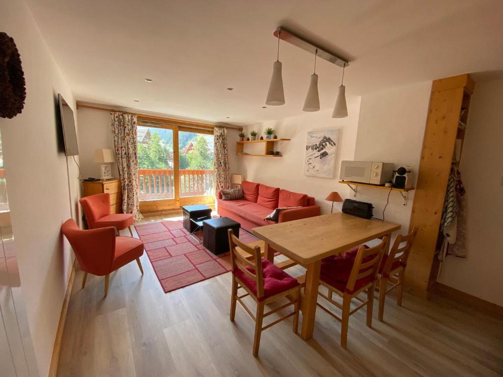 Appartement 2 pièces pour 4 pers. au centre de Méribel avec balcon et WIFI - FR-1-411-878