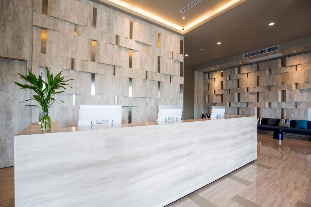 Posezení v ubytování The Crystal Hotel Buriram - formerly X2 Vibe Buriram