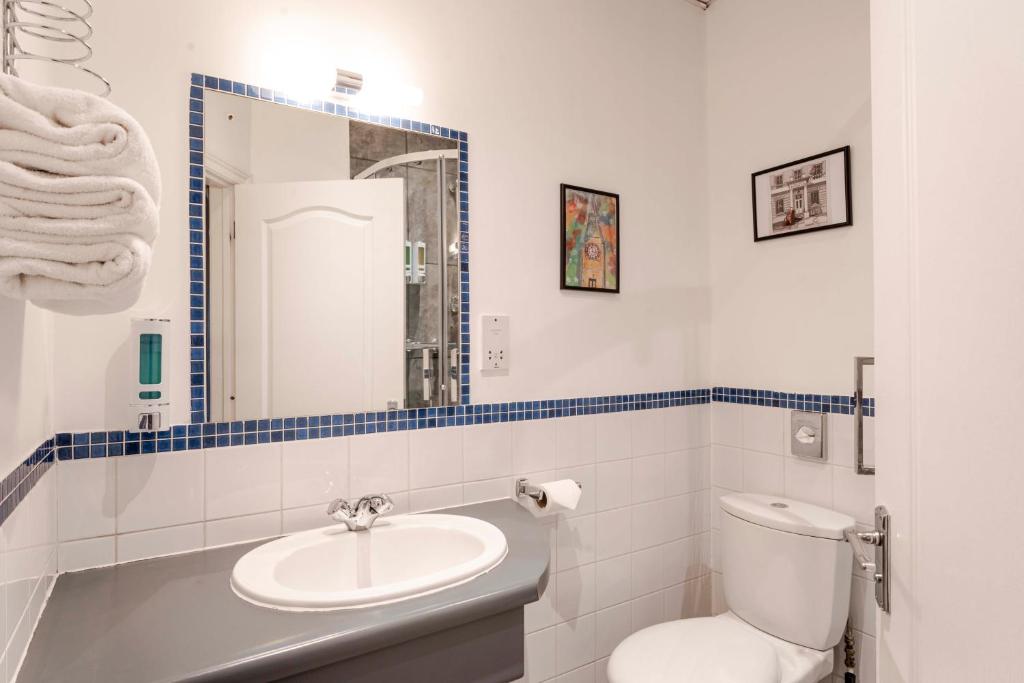 The Melita - Resim 20