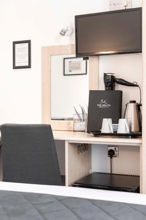 The Melita - Resim 17