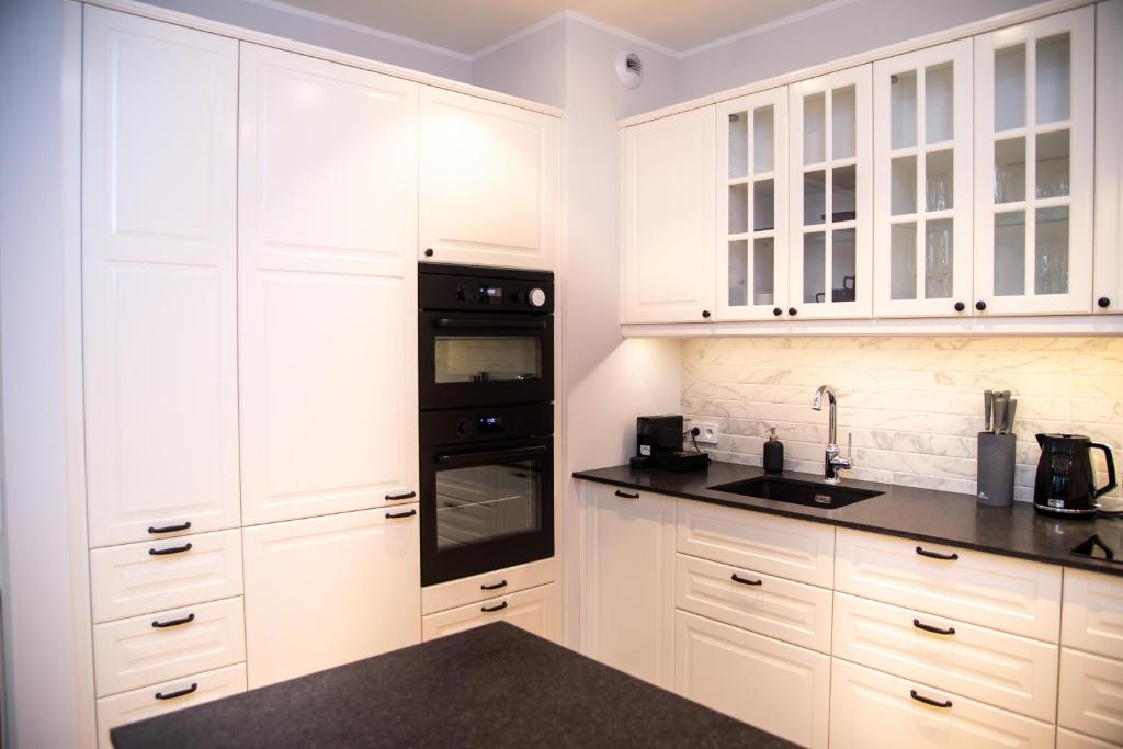 Maya's Flats & Resorts - River View - 8