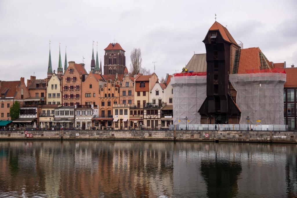 Maya's Flats & Resorts - River View - 11