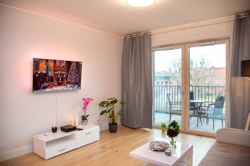 Maya's Flats & Resorts - River View - 9