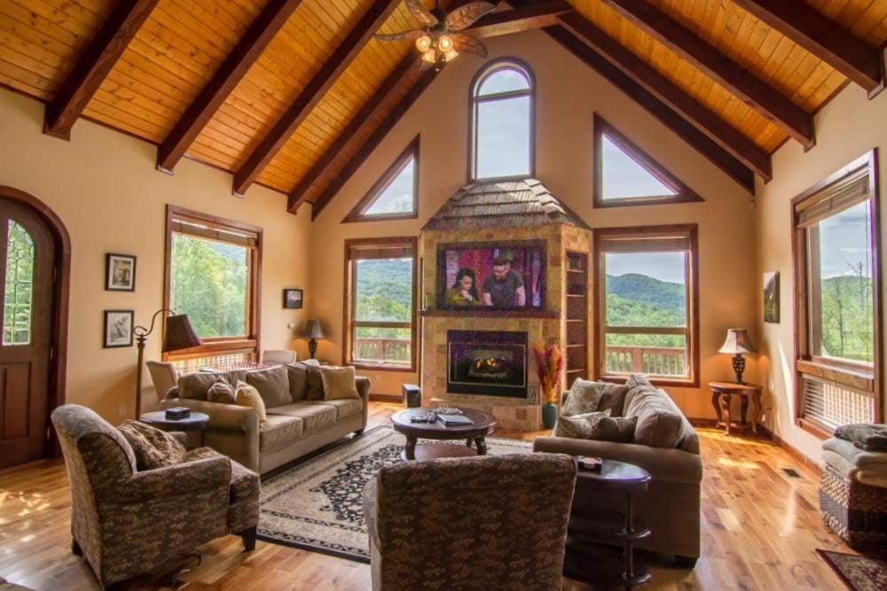 Χώρος καθιστικού στο Stoneledge Manor