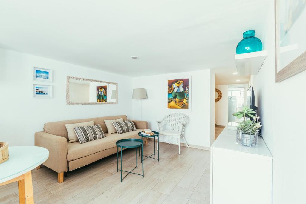 Playa Chica - Comfy & Fresh Apt 2 min to Beach