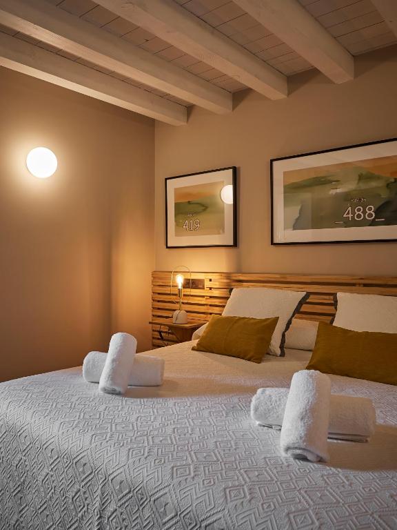 El Amparo de Narcisa - Two-Bedroom Deluxe Apartment