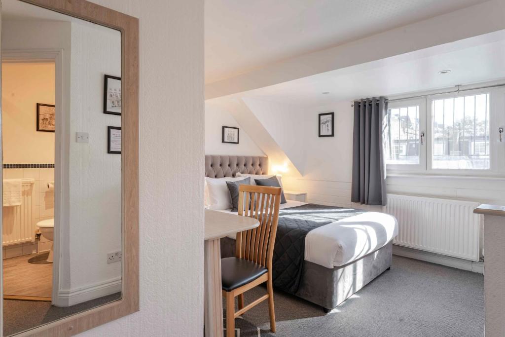 The Melita - Resim 35