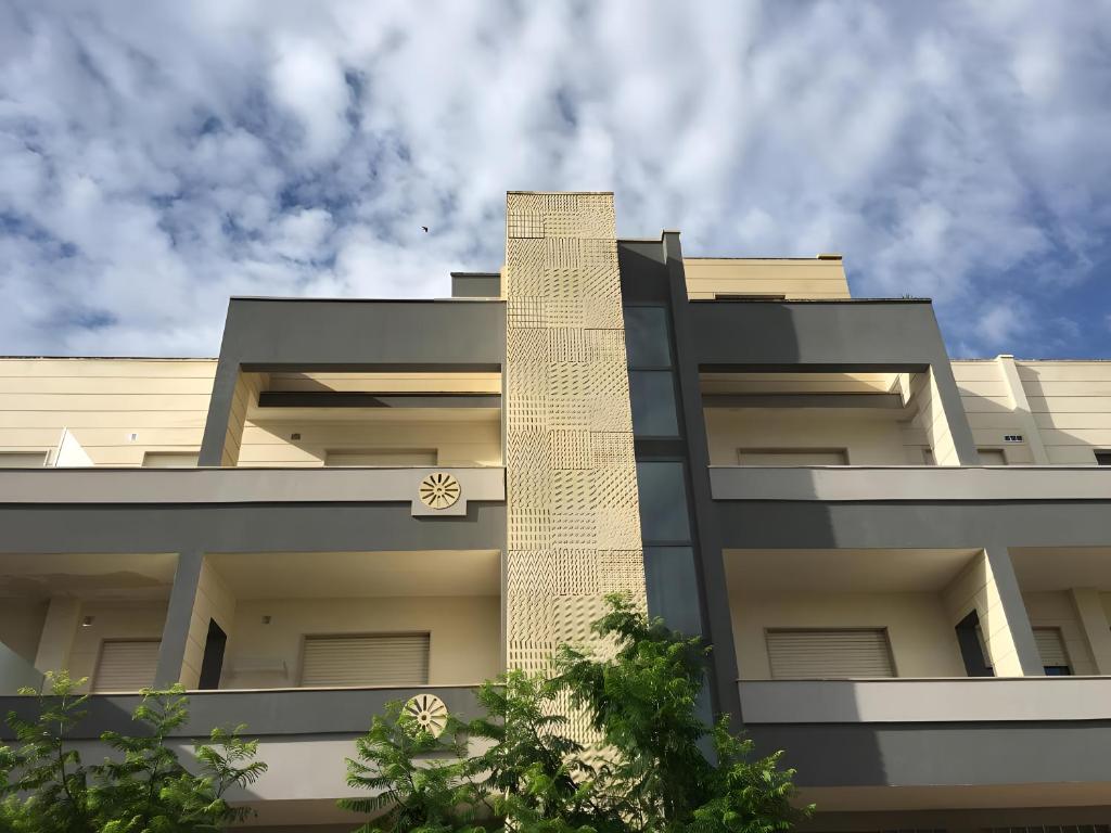 Το κτήριο όπου στεγάζεται  το διαμέρισμα