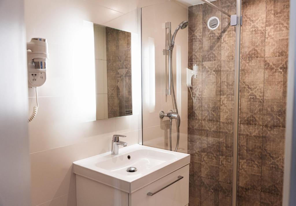 Hôtel Eiffel Segur - Resim 8