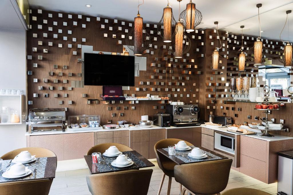 Hôtel Eiffel Segur - Resim 37