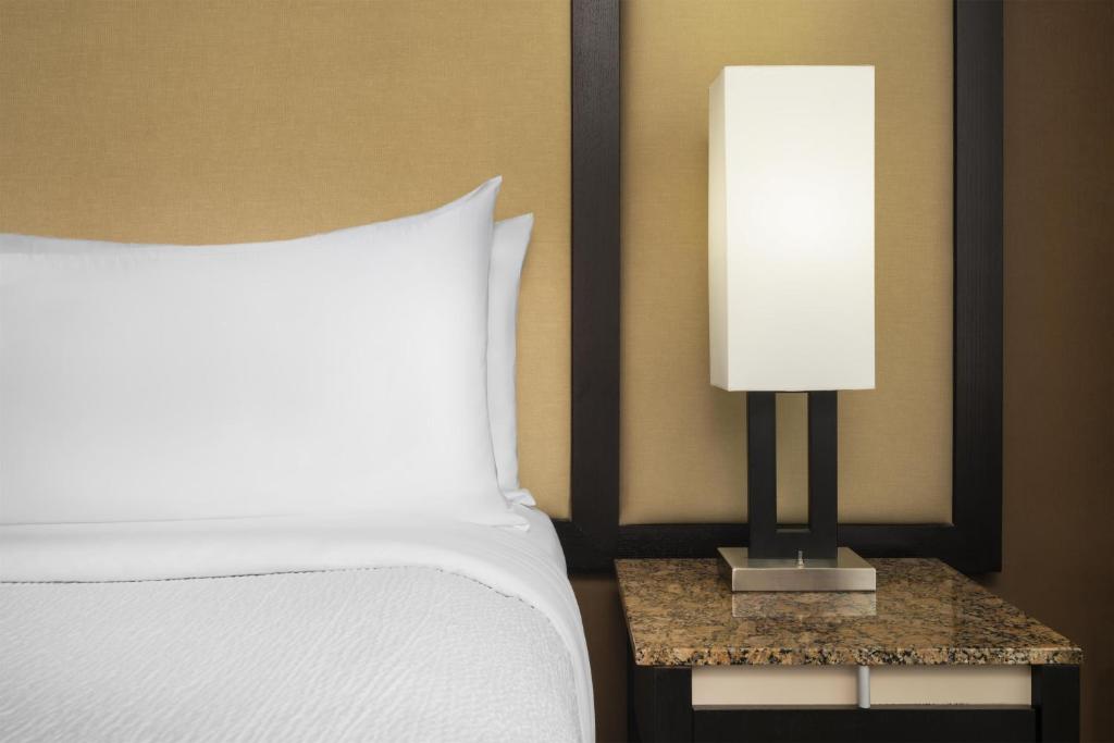 Best Western Premier Freeport Inn Calgary Airport - Resim 22