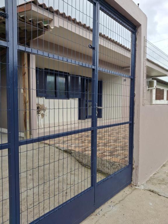 トーレスにあるCasa de praia Torresの建物前門