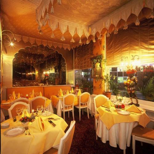 Hotel L'auberge Du Souverain - Resim 12