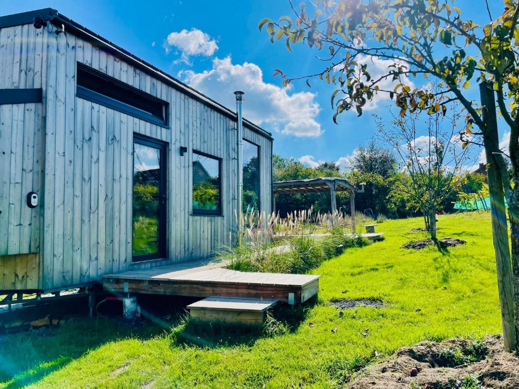 Κήπος έξω από το Tinyhouse au coeur d'un vignoble