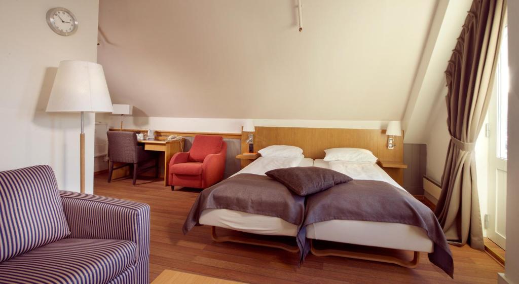 Home Hotel With - Resim 12